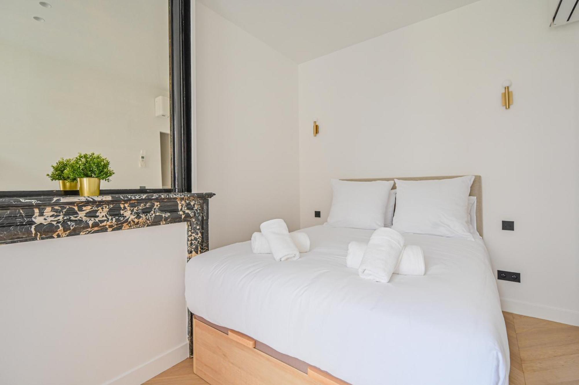 Sumptuous & Serene Parisian Flat Extérieur photo
